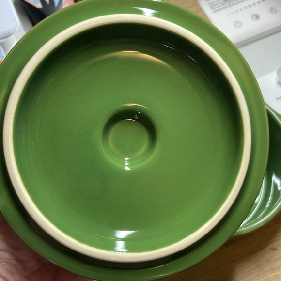 New in box Brocc your Body Mini round ceramic cocotte set - Picture 5 of 12